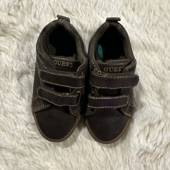 Guess toddler hook and loop shoes 8 NWOT brown designer - Picture 2 of 7